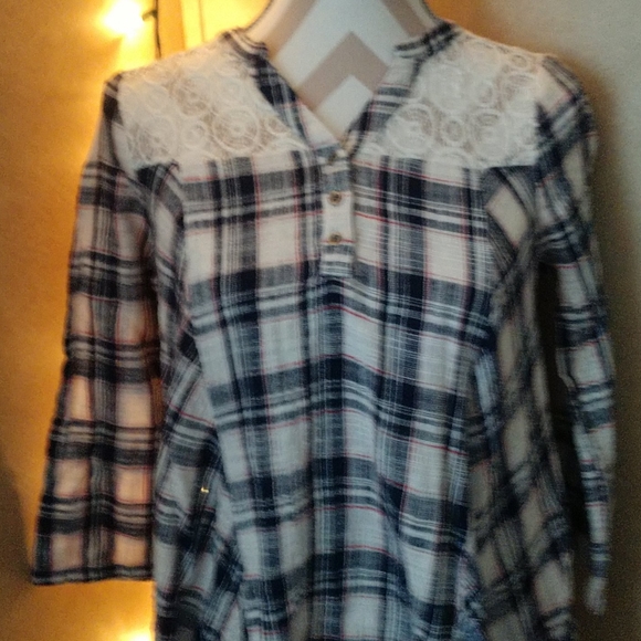 Cowgirl tunic 🤠 SALE OFFER ANY OFFER 5 and up - Picture 2 of 6